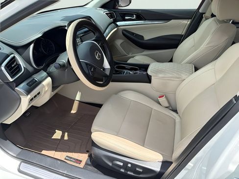 Used 2022 Nissan Maxima SV w/ Floor Mat Group FWD image 7