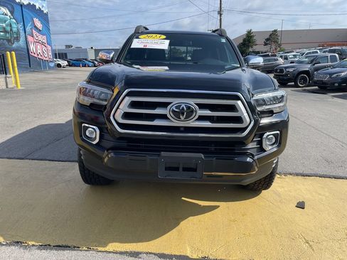 Certified 2023 Toyota Tacoma Limited AWD/4WD image 5