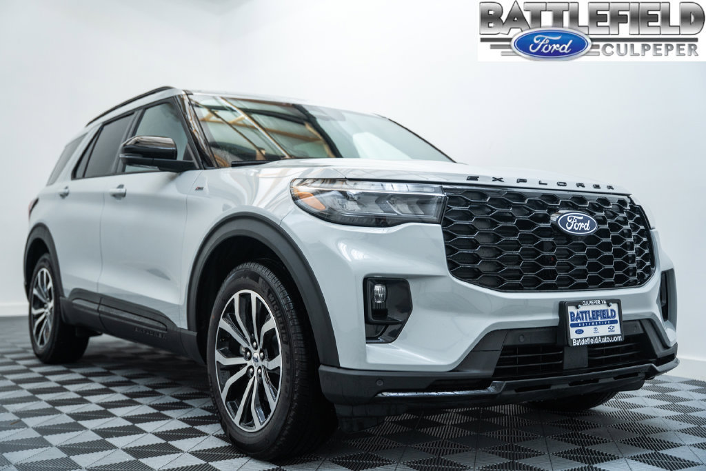 New 2027 Ford Explorer ST-Line AWD/4WD image 1