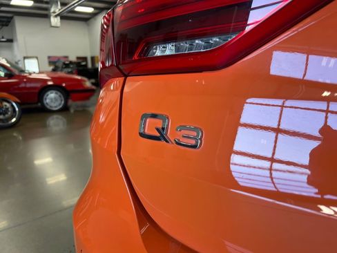 Used 2020 Audi Q3 2.0T Prestige w/ Prestige Package image 32