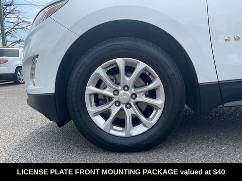 Used 2018 Chevrolet Equinox LS FWD image 2