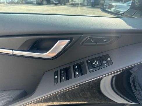 Used 2023 Kia Niro Wave w/ Wave Preserve Package FWD image 13