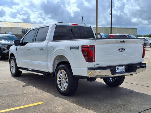 Used 2024 Ford F150 Lariat w/ FX4 Off-Road Package AWD/4WD image 4