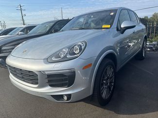 Used 2017 Porsche Cayenne Platinum Edition image 1