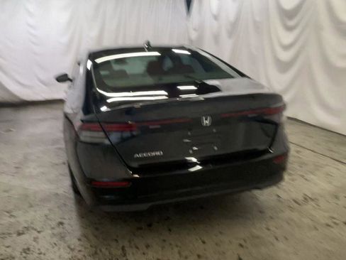 Certified 2023 Honda Accord EX image 7