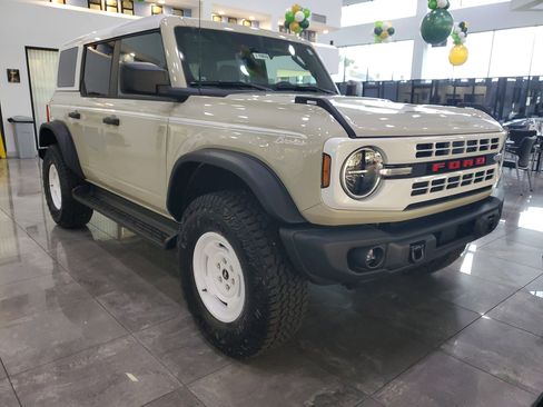 New 2026 Ford Bronco Heritage Edition image 2