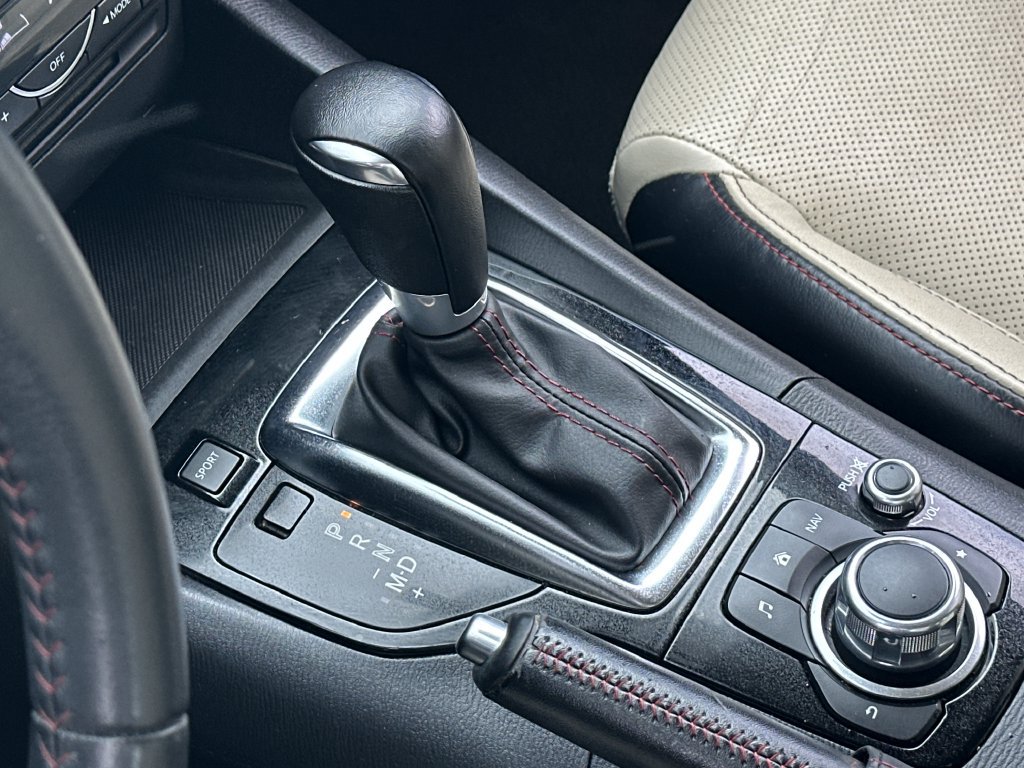 Used 2014 MAZDA MAZDA3 s Grand Touring FWD image 19