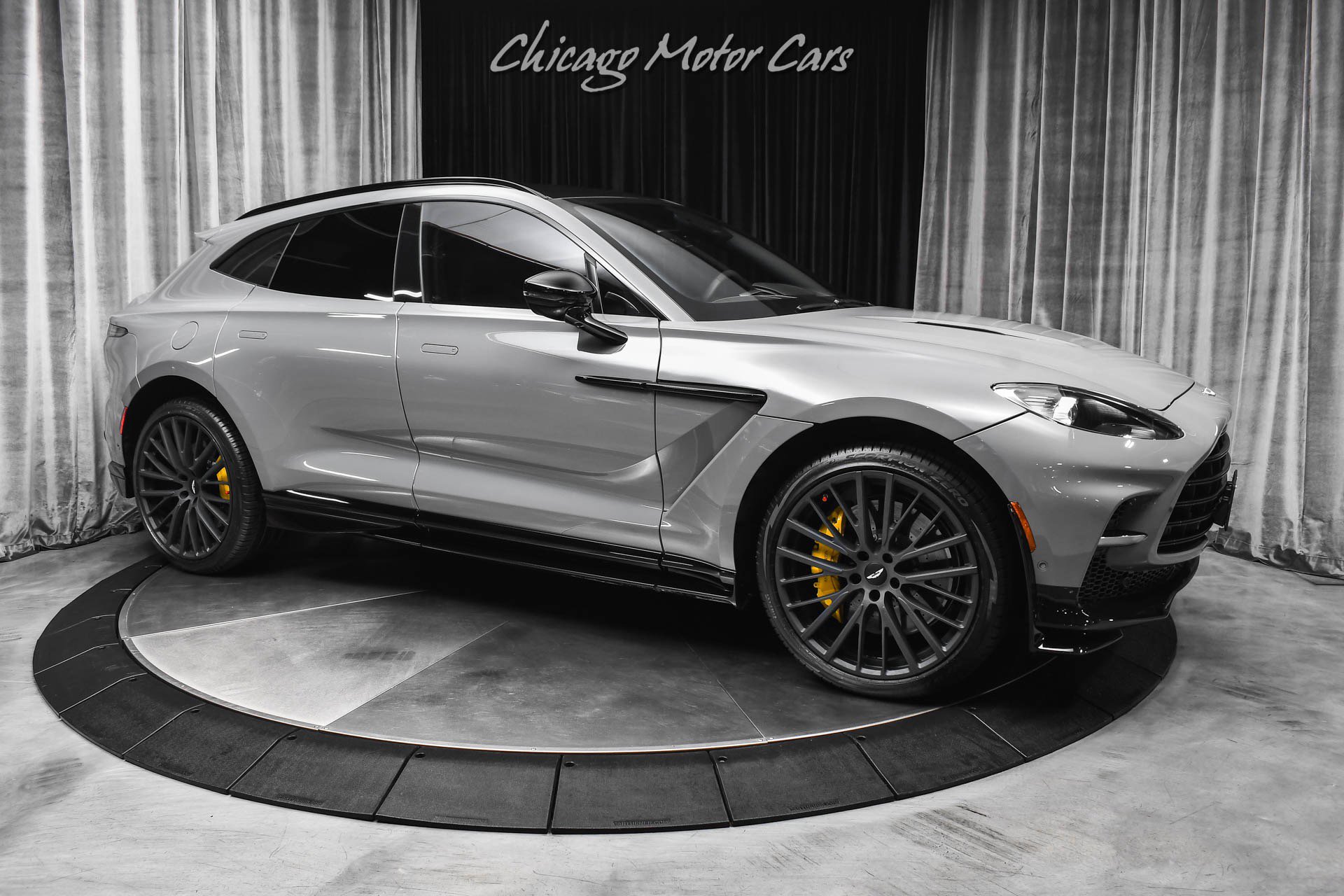 Used 2025 Aston Martin DBX 707 AWD/4WD image 6
