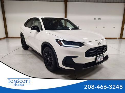 Used 2023 Honda HR-V Sport image 1