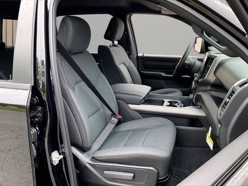 New 2026 RAM 1500 Express AWD/4WD image 21