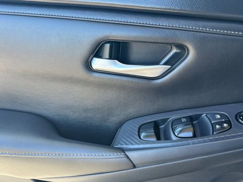 Certified 2024 Nissan Sentra SV FWD image 11