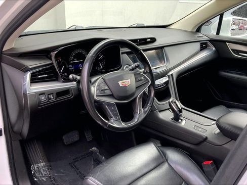 Used 2019 Cadillac XT5 Luxury FWD image 14
