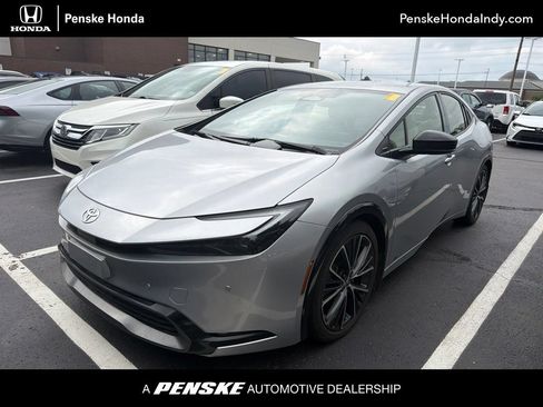 Used 2023 Toyota Prius XLE AWD/4WD image 1
