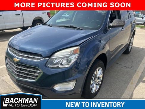 Used 2017 Chevrolet Equinox LT w/ Convenience Package image 1