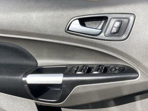 Used 2022 Ford Transit Connect XLT image 18