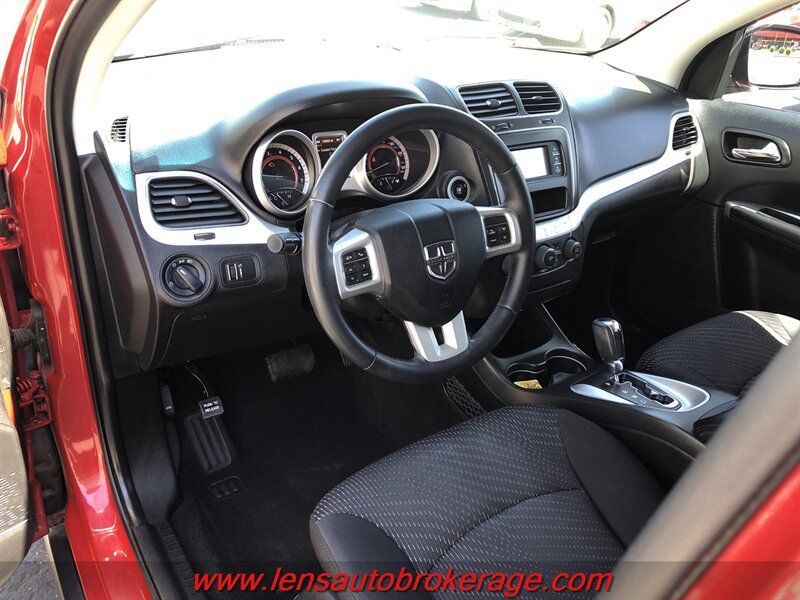 Used 2016 Dodge Journey SE w/ Flexible Seating Group FWD image 10