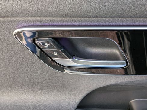 Used 2022 Mercedes-Benz C 300 Sedan image 29