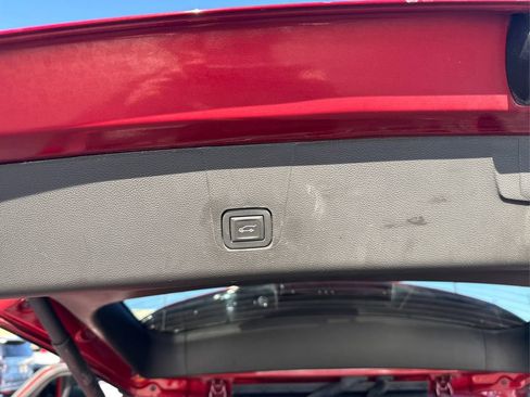 Used 2023 Chevrolet Traverse RS w/ LPO, Floor Liner Package AWD/4WD image 25