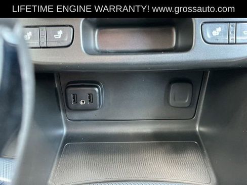 Used 2022 Chevrolet Colorado Z71 AWD/4WD image 22