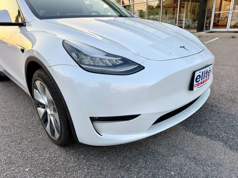 Used 2021 Tesla Model Y Long Range AWD/4WD image 35