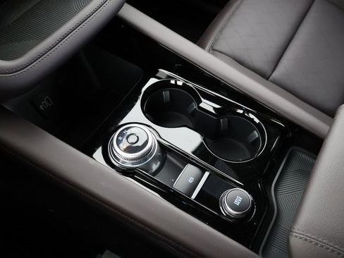 New 2026 Ford Explorer Platinum image 26