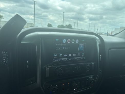 Used 2018 Chevrolet Silverado 1500 LT w/ All Star Edition AWD/4WD image 15
