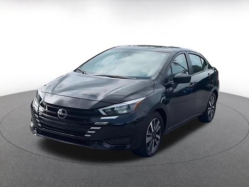 Used 2025 Nissan Versa SV FWD image 7