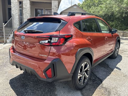 New 2025 Subaru Crosstrek 2.5i Premium image 3