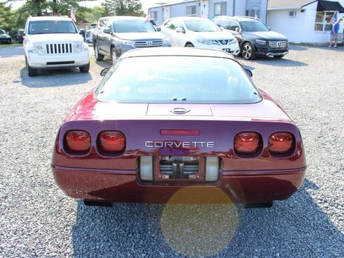 Used 1993 Chevrolet Corvette Coupe RWD image 8