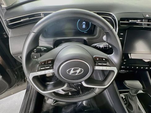 Used 2023 Hyundai Tucson SEL w/ Convenience Package AWD/4WD image 11