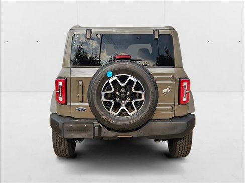 New 2025 Ford Bronco Outer Banks AWD/4WD image 8