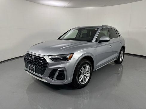 Used 2023 Audi Q5 2.0T Premium w/ Convenience Package AWD/4WD image 24