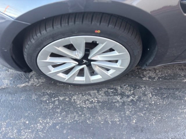 Used 2022 Tesla Model 3 Standard Range RWD image 23