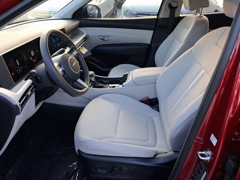 Used 2025 Hyundai Tucson SEL FWD image 14
