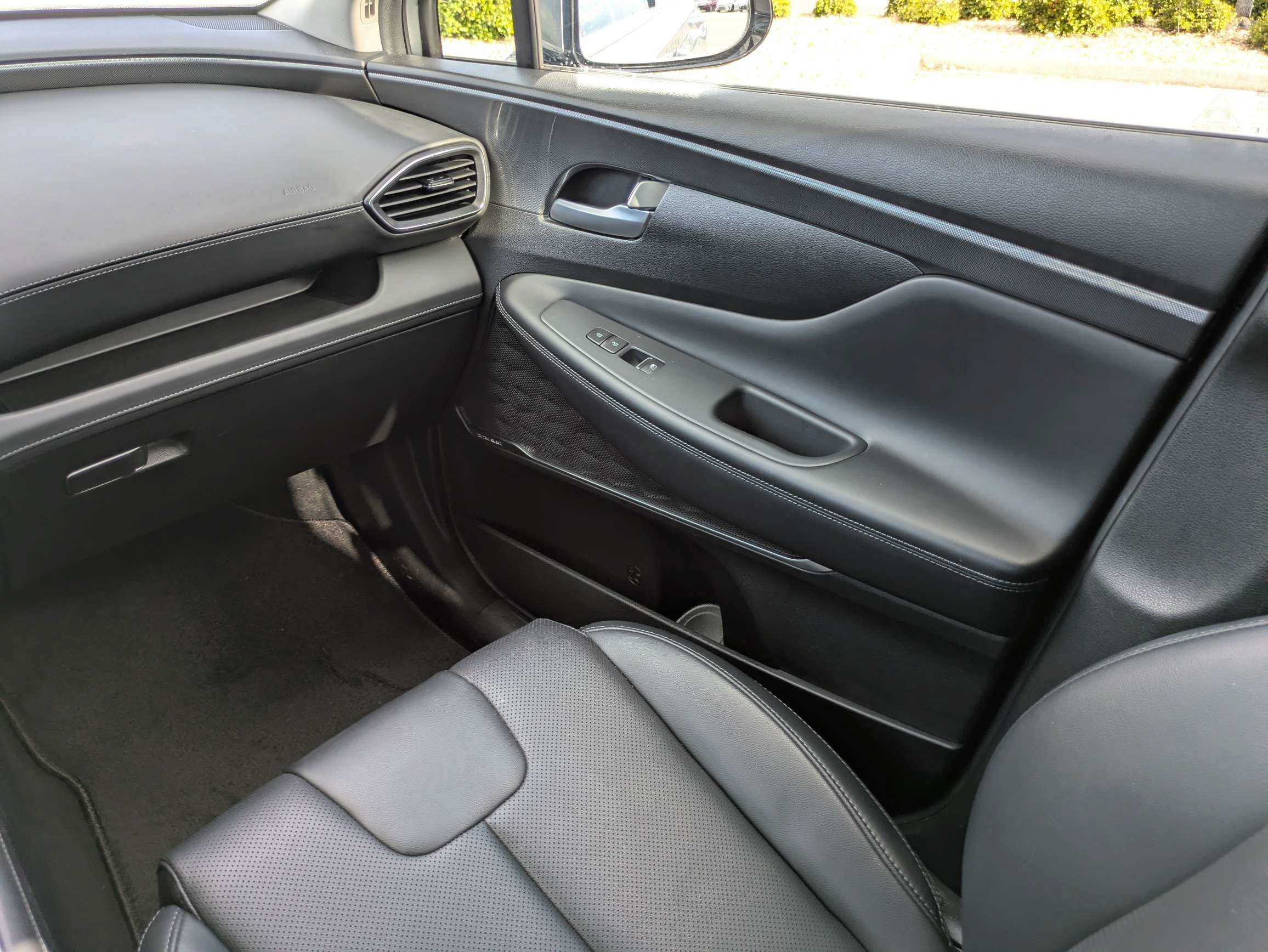 Used 2023 Hyundai Santa Fe SEL w/ Premium Package FWD image 17