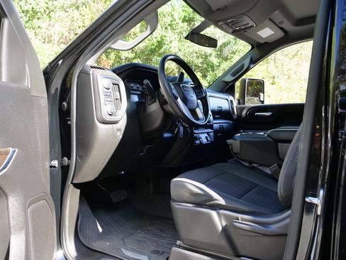 Used 2023 GMC Sierra 2500 SLE image 20