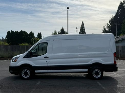 Used 2022 Ford Transit 250 Medium Roof RWD image 2
