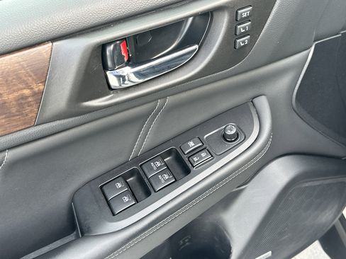 Used 2018 Subaru Outback 2.5i Limited image 15