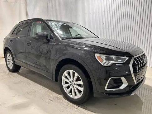 Used 2020 Audi Q3 2.0T Premium AWD/4WD image 1