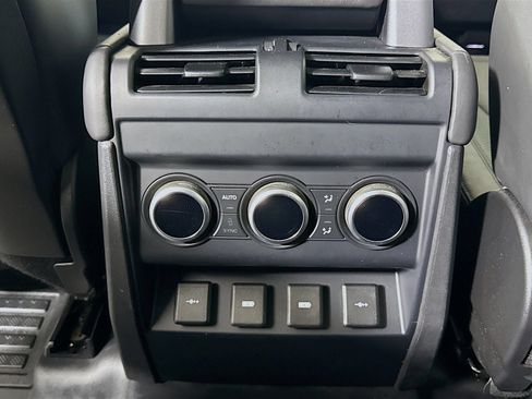 Used 2020 Land Rover Defender 110 HSE AWD/4WD image 24