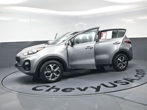 Used 2021 Kia Sportage LX image 23