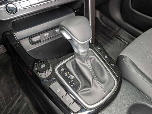 Certified 2024 Kia Seltos S image 29