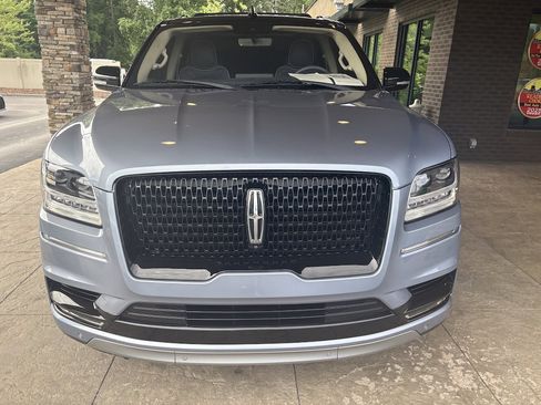Used 2019 Lincoln Navigator Black Label w/ Cargo Package AWD/4WD image 3