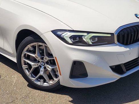 Used 2025 BMW 330i xDrive Sedan AWD/4WD image 9
