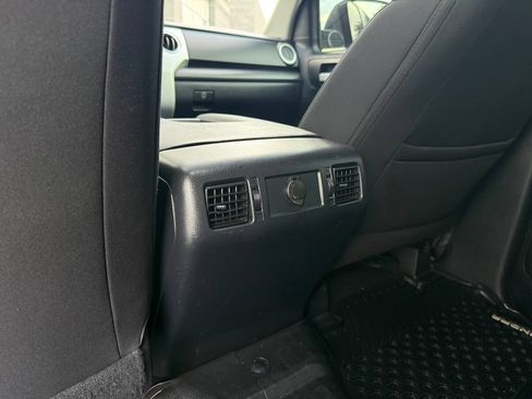 Used 2019 Toyota Tundra SR5 AWD/4WD image 36