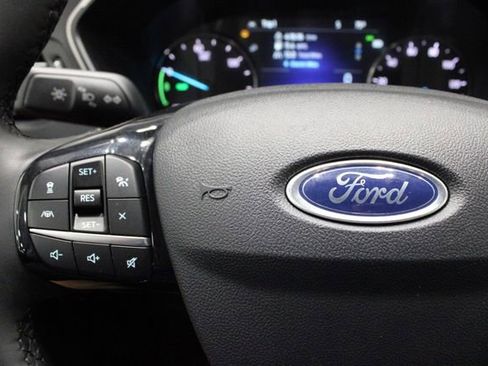 Used 2021 Ford Escape SEL image 25