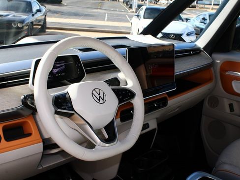 Used 2025 Volkswagen ID. Buzz 1st Edition image 2