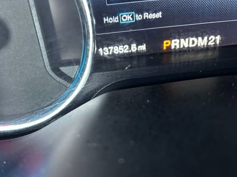 Used 2015 Ford F150 Lariat image 18