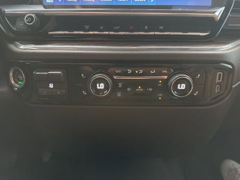 Used 2024 Chevrolet Silverado 3500 LT w/ Convenience Package image 26