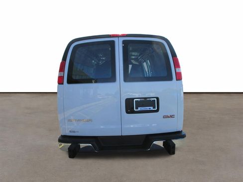 Used 2024 GMC Savana 2500 w/ Driver Convenience Package RWD image 4